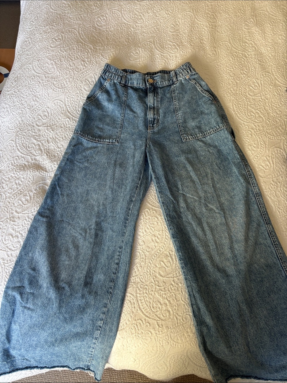 Garage Wide-Leg High-Rise Jeans in Light Blue